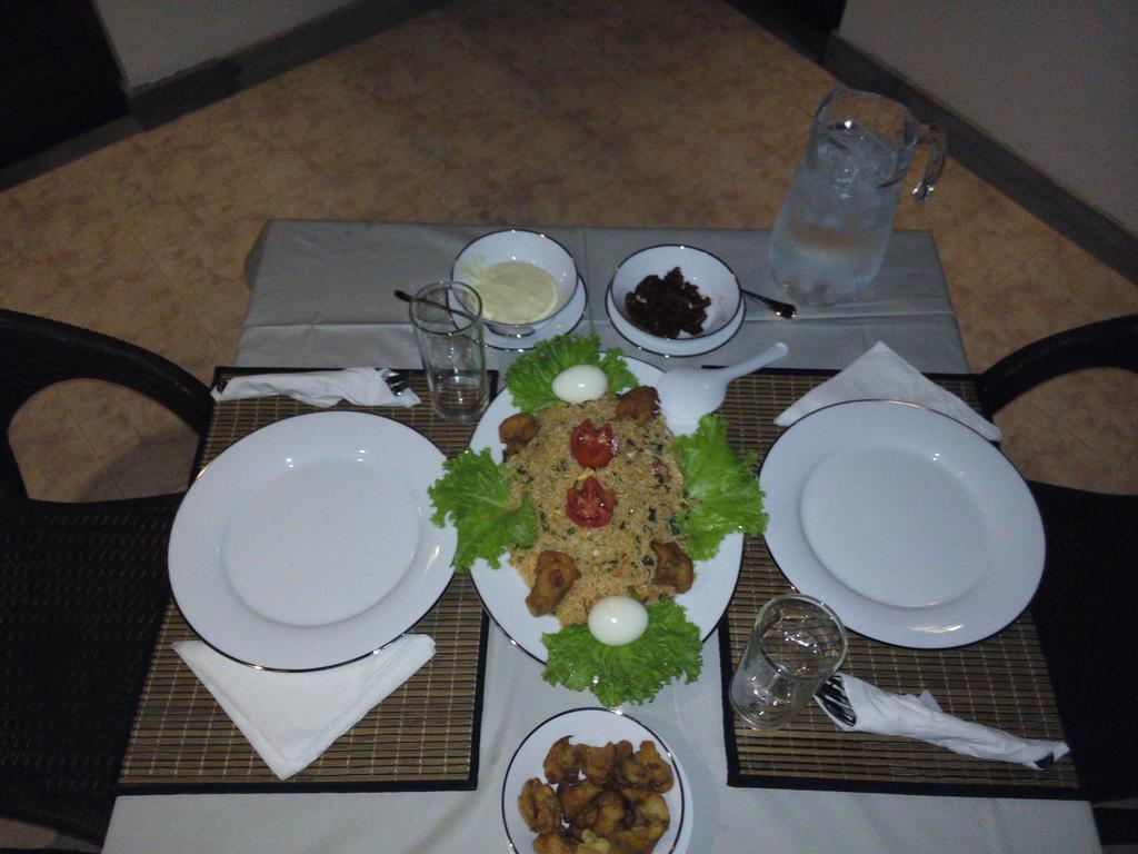 Inlak Garden Hotel Негомбо Экстерьер фото